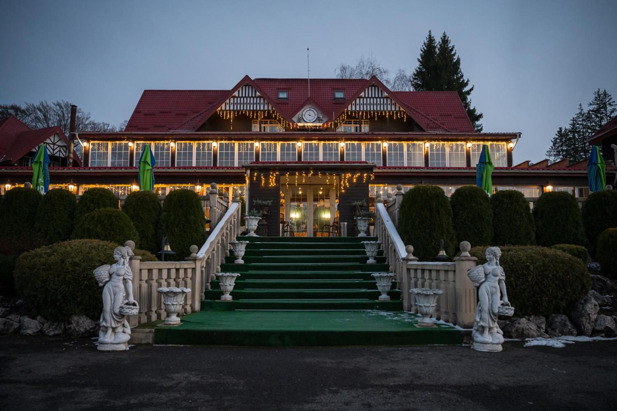 Monterai Resort โปยานาบราซอฟ ภายนอก รูปภาพ